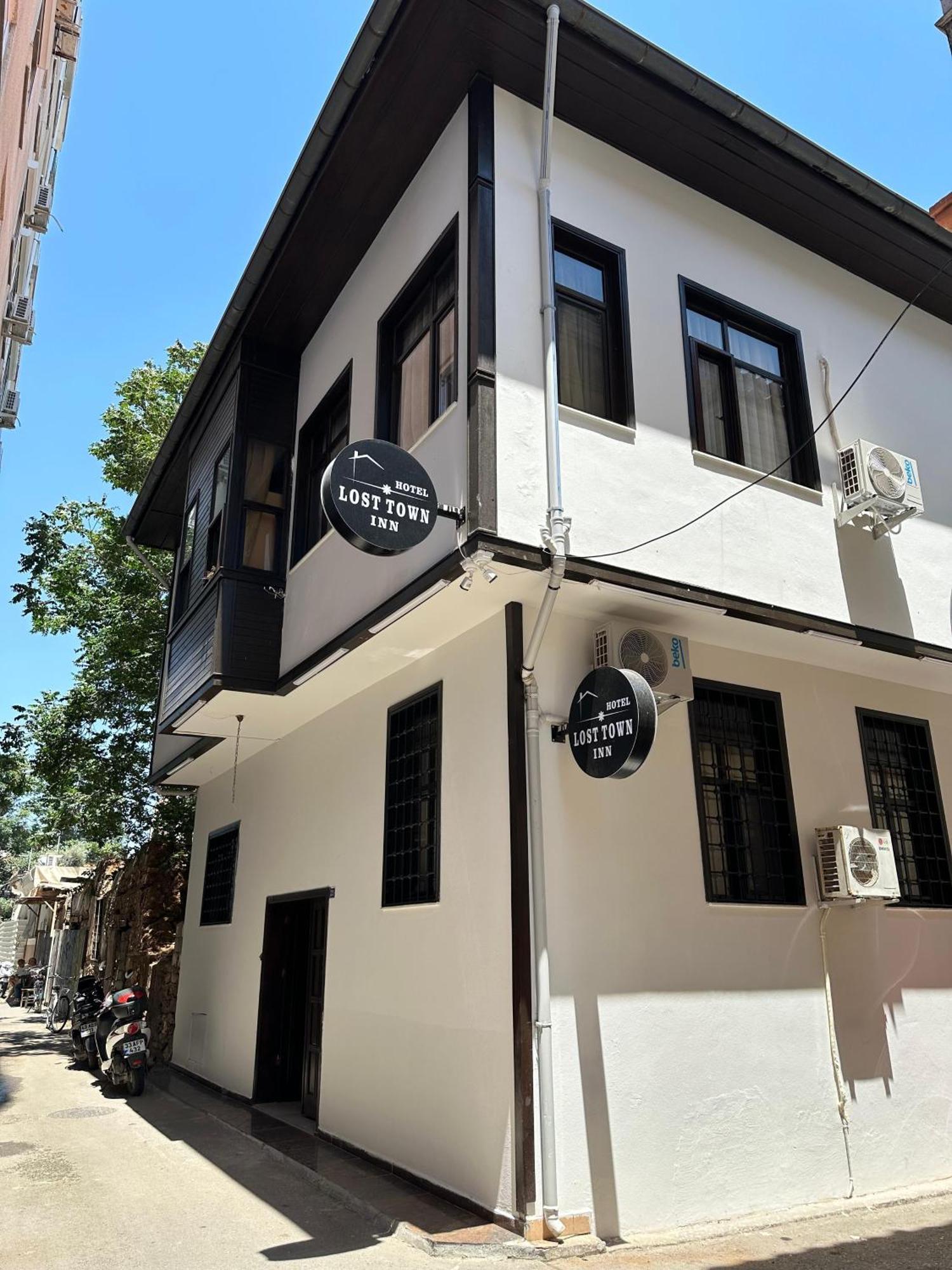 Loost Town Inn Hotel Antalya Exterior photo