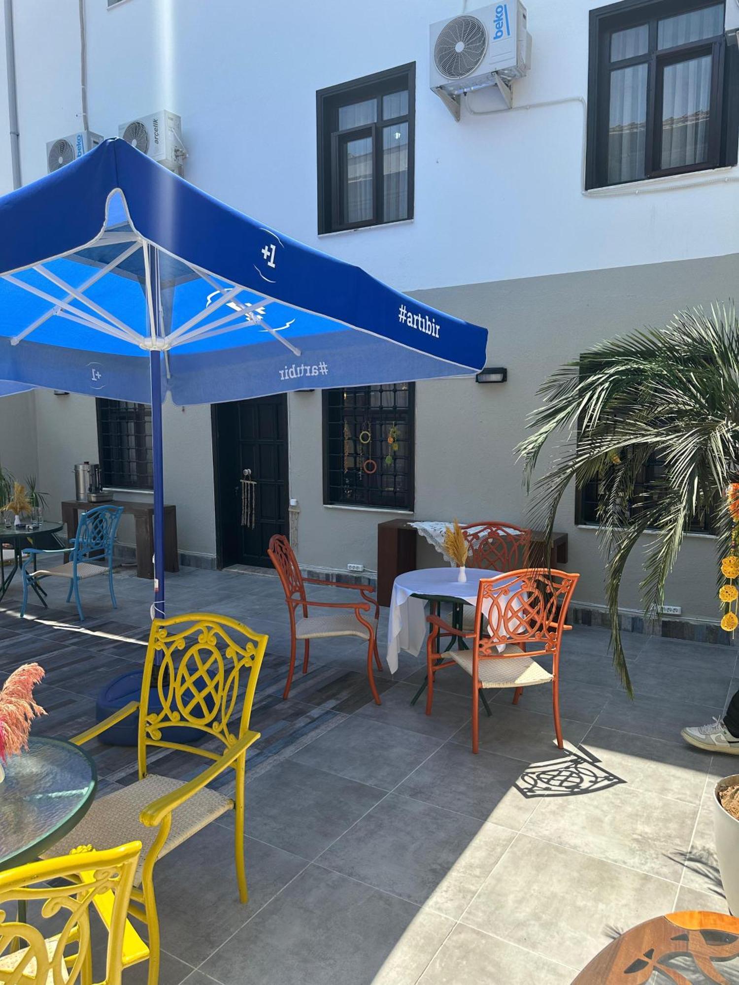 Loost Town Inn Hotel Antalya Exterior photo